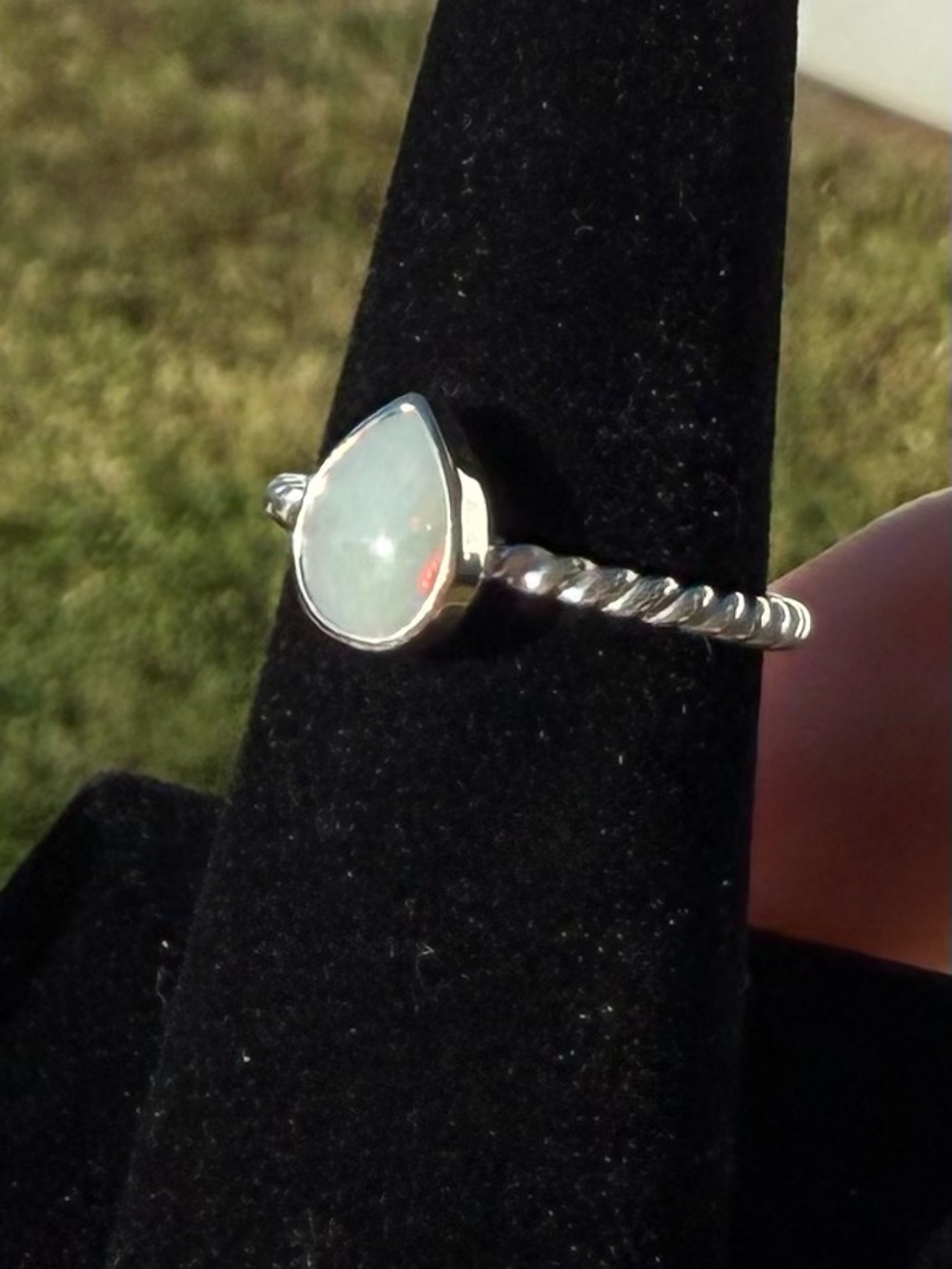 Sterling Silver Teardrop Opal Ring - Multicolor Opal. Australian - Picture 4 of 11